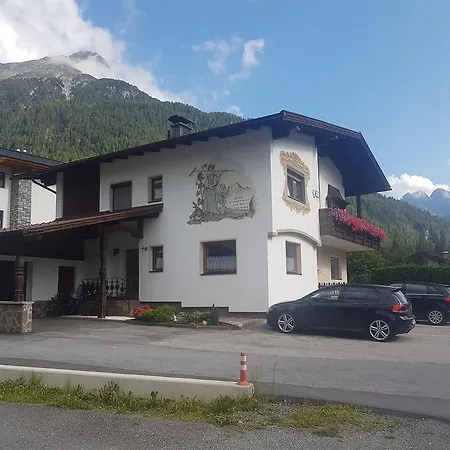 Plattner Apartman *