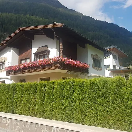 Plattner Apartman *